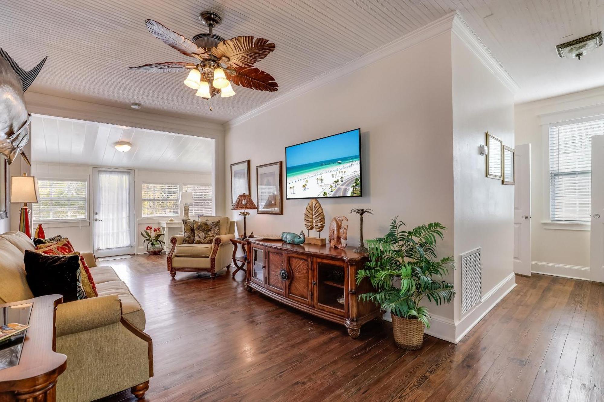Seaside Manor Villa Bradenton Beach Exterior photo
