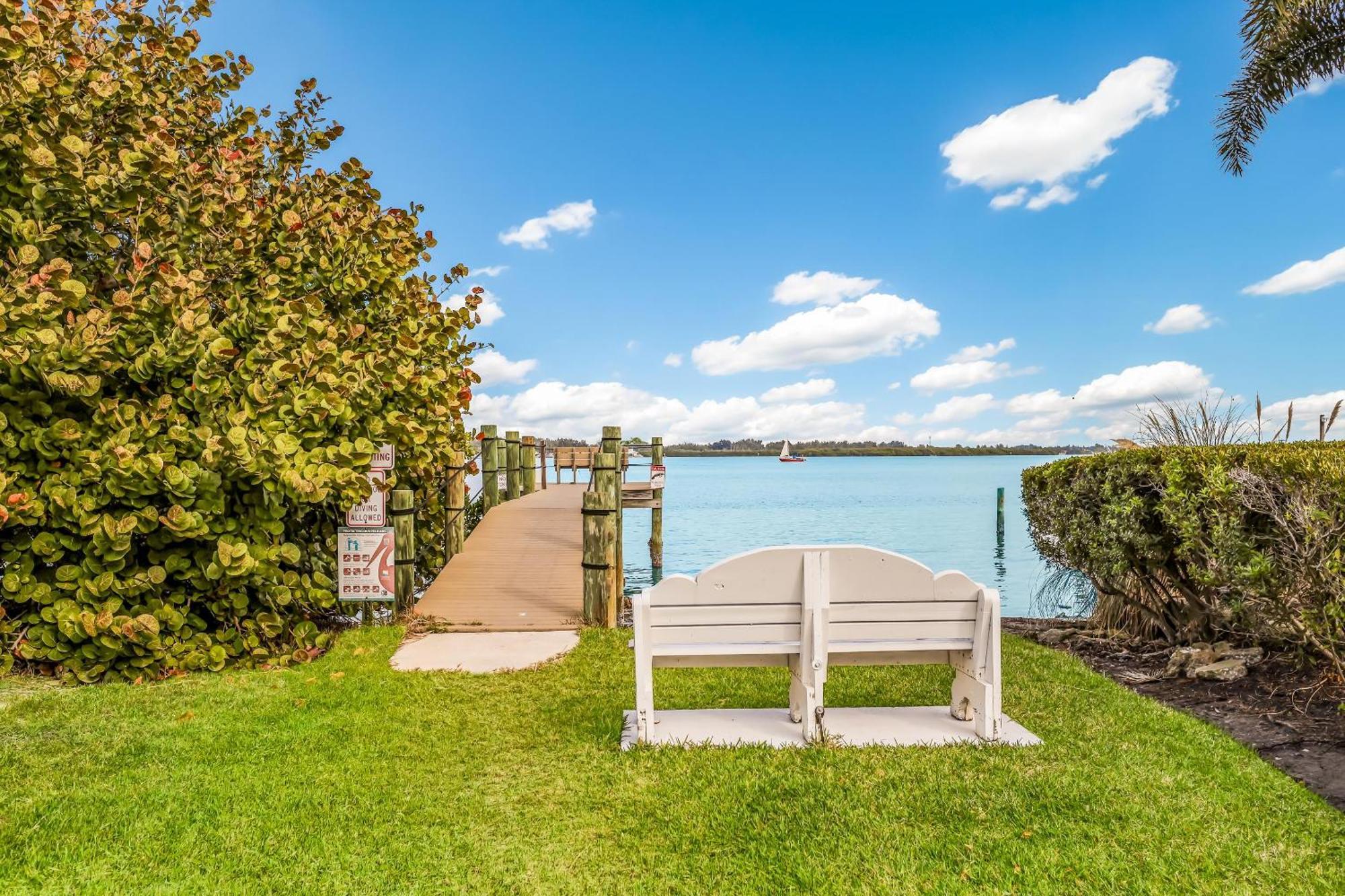 Seaside Manor Villa Bradenton Beach Exterior photo